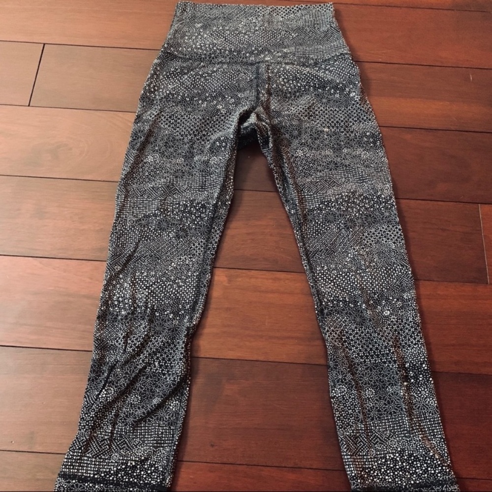 RARE▪️Lululemon▪️Align Crop - Picture 3 of 5